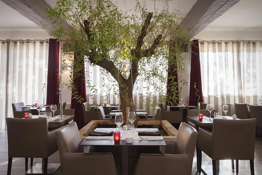 ***  Logis Hotel & Restaurant L'Etape Bouc Bel Air - Gardanne France
