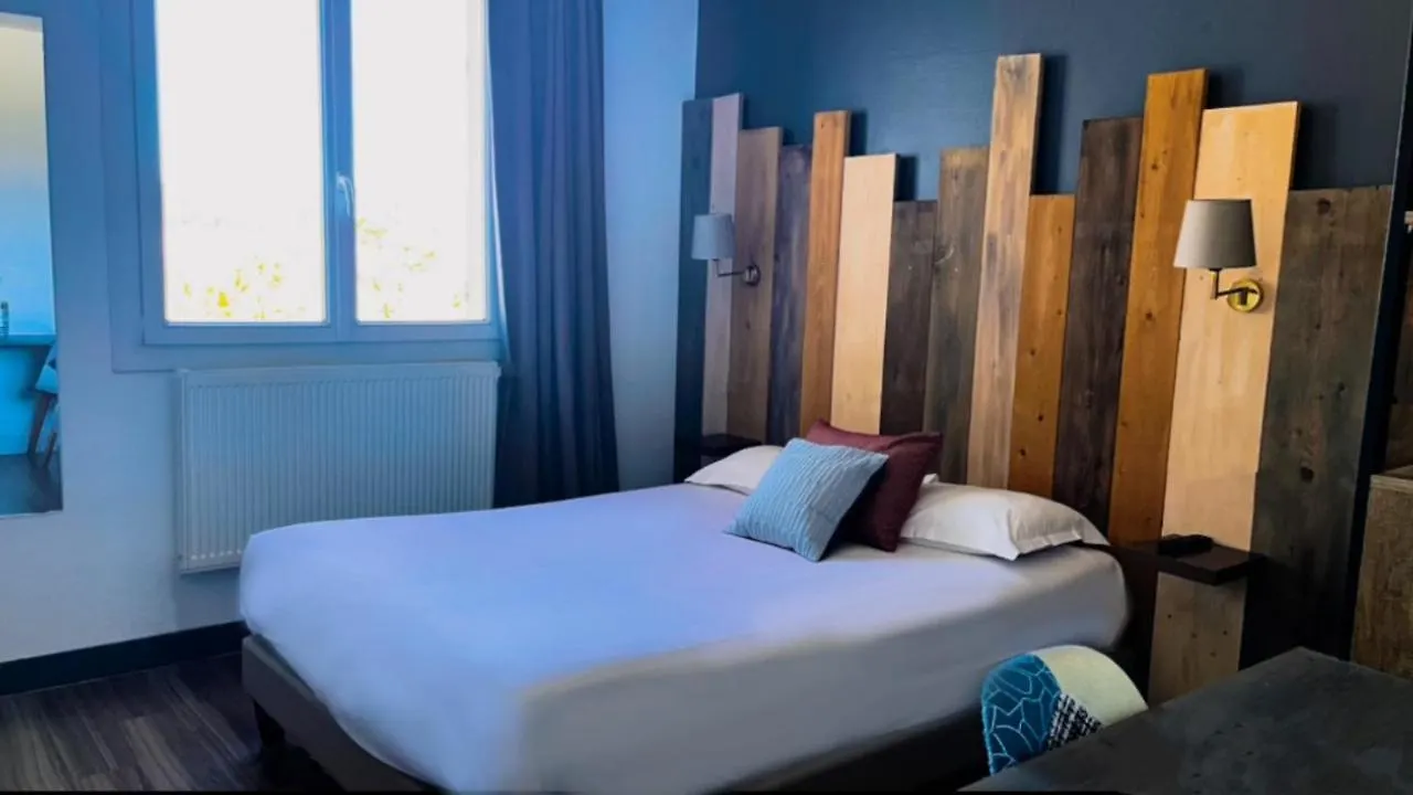 Logis Hotel & Restaurant L'Etape Bouc Bel Air - Gardanne  Bouc-Bel-Air