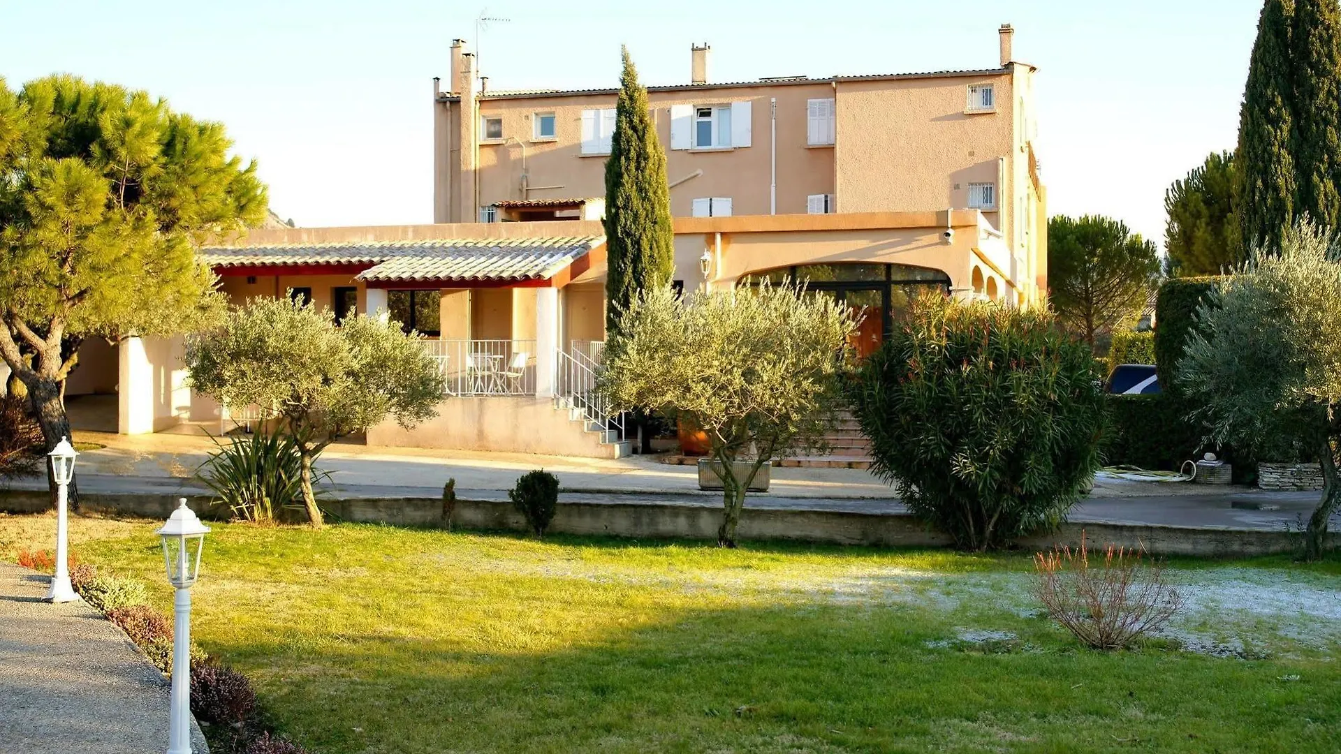 Logis Hotel & Restaurant L'Etape Bouc Bel Air - Gardanne 3*, Bouc-Bel-Air France