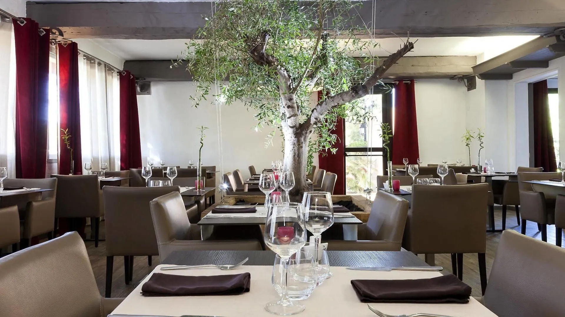 Logis Hotel & Restaurant L'Etape Bouc Bel Air - Gardanne