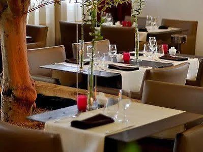 Logis Hotel & Restaurant L'Etape Bouc Bel Air - Gardanne 3*, Bouc-Bel-Air